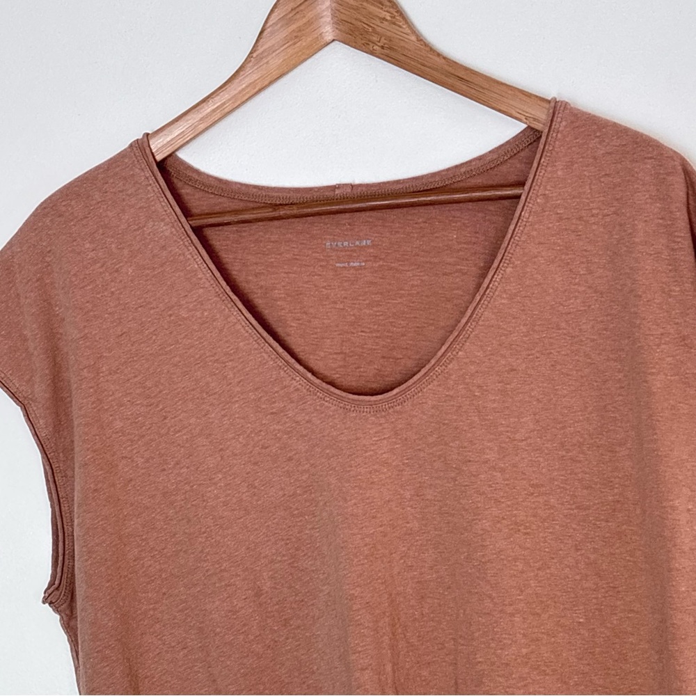 Everlane Boxy Vneck Shirt Size Large Hemp Organic Cotton Essential Basic Tee B54 - Picture 2 of 13